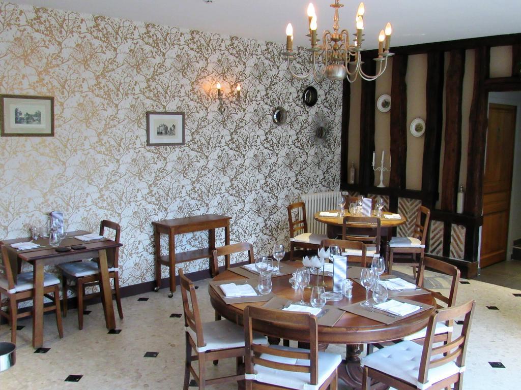 Hotel Du Grand Dauphin 3*